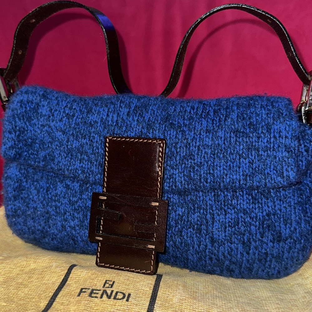 Fendi blue wool and leather lined baguette pochette shoulder purse RARE - Picture 3 of 16